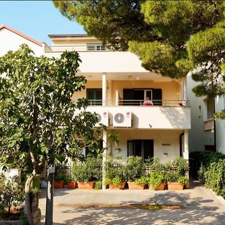Hotel Vila Doris Baška Voda Exteriér fotografie